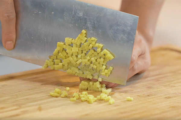 肉末茄子做法步骤：2