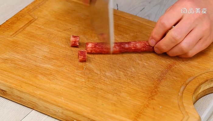 腊肠香菇炒饭做法步骤：3