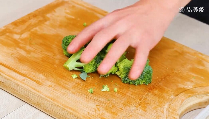 铁板牛肉做法步骤：2