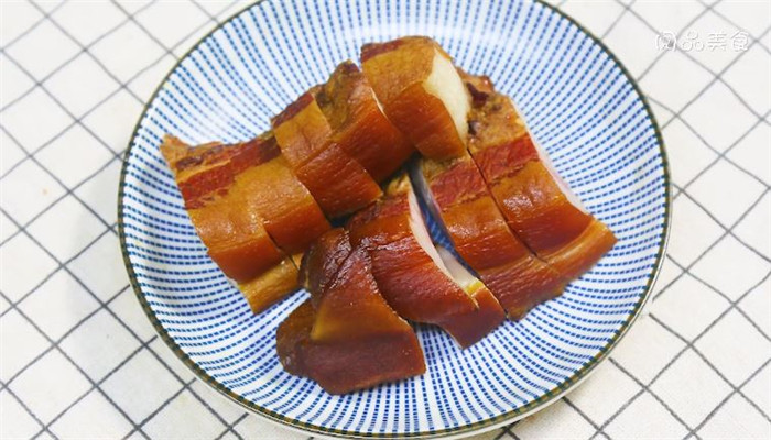 水煮腊肉做法步骤：3