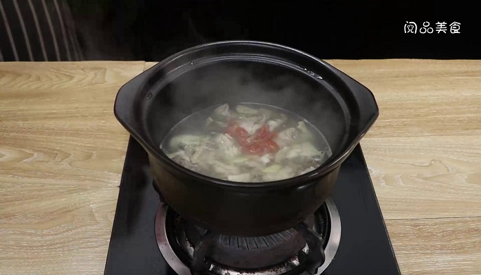 当归田七炖鸡做法步骤：8