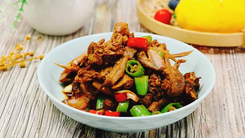 爆炒乳鸽做法步骤：13