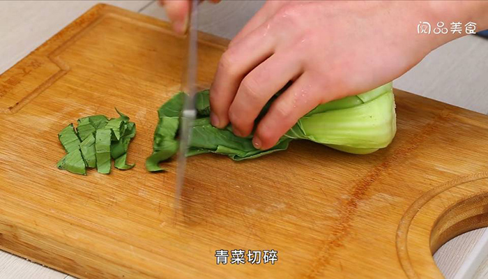 清炒小南瓜丝做法步骤：2