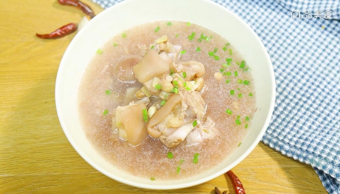 猪蹄炖花生米做法步骤：6