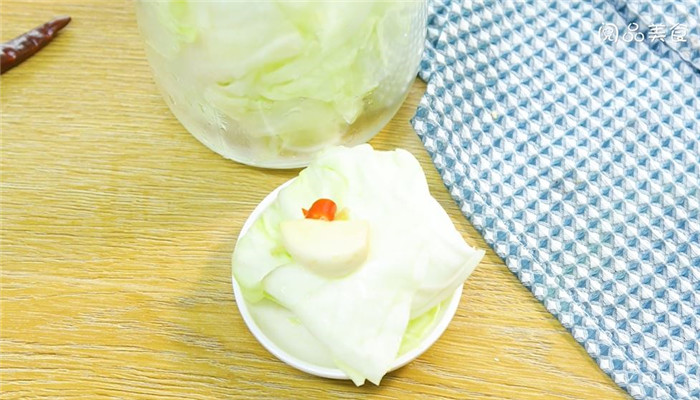 腌制酸辣包菜做法步骤：5