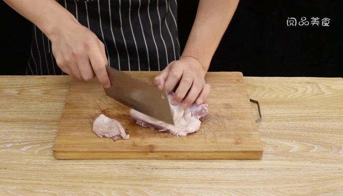 红烧啤酒鹅做法步骤：2