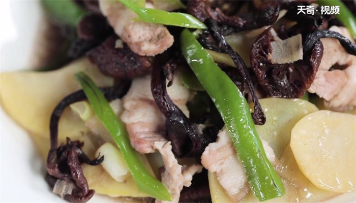 榛蘑炒土豆片