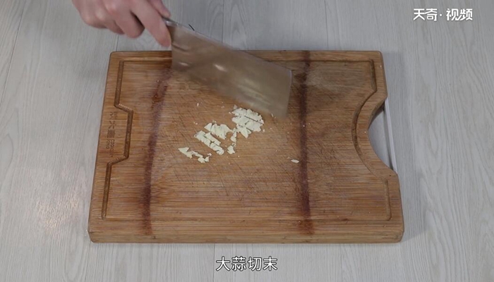 猪皮做法步骤：3