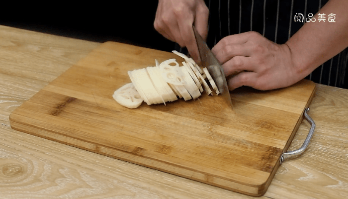 蚝油藕片做法步骤：2