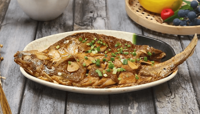 红烧黄花鱼做法步骤：8