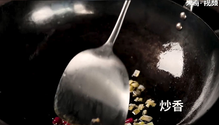 外婆菜炒鸡蛋做法步骤：8