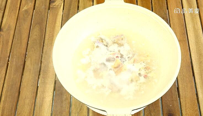 天麻炖鸡做法步骤：4