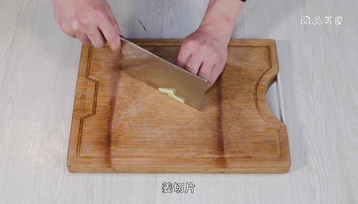 四川竹笋烧鸡做法步骤：4