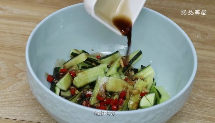 凉拌青瓜做法步骤：8