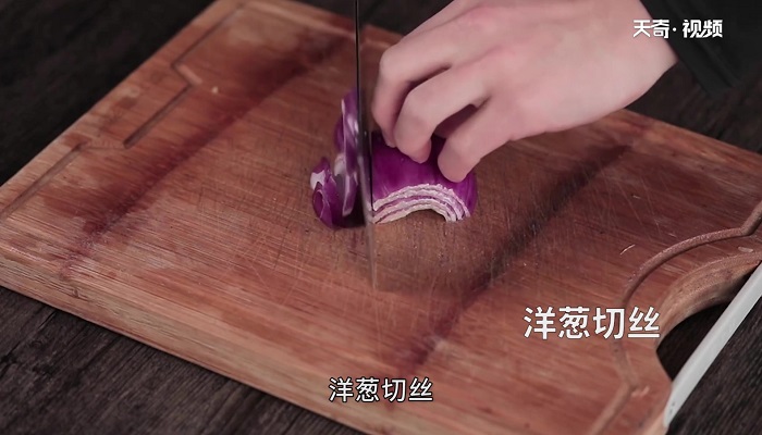 贵妃白切鸡做法步骤：2