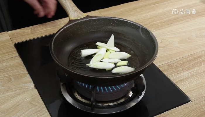 西红柿炖牛腩做法步骤：8