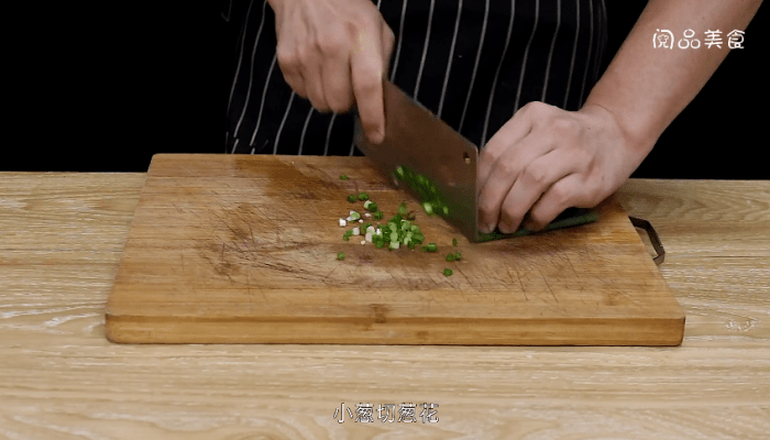 爆浆芝士吐司卷做法步骤：3