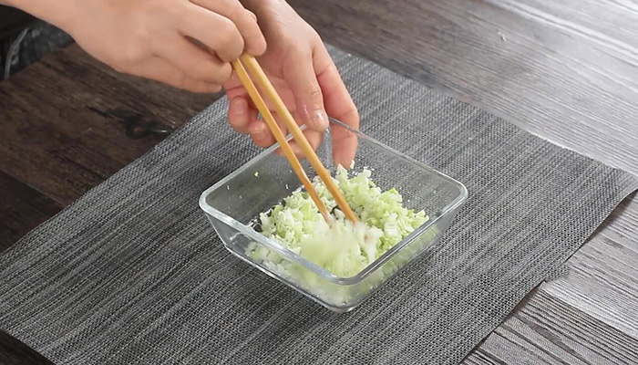 四喜素蒸饺做法步骤：2