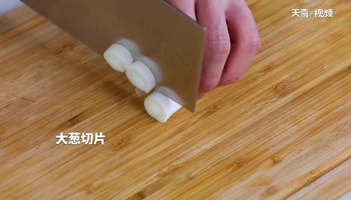 冬瓜烧淡菜做法步骤：5