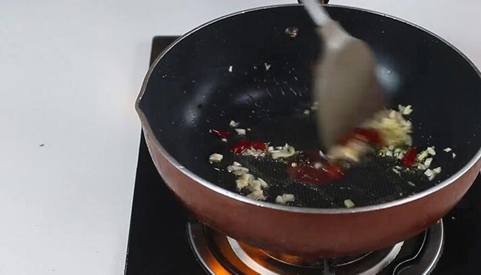 酱炖排骨做法步骤：9