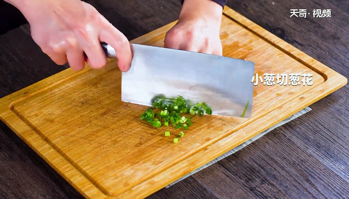 鹅肝虾仁炒饭做法步骤：6