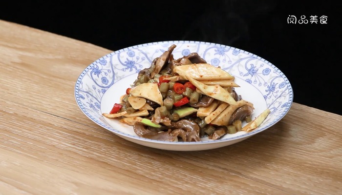 酸辣鸡杂做法步骤：11