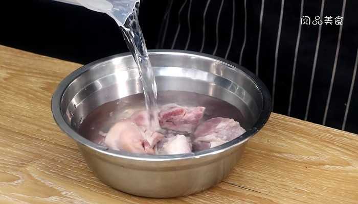 清炖猪蹄汤做法步骤：2