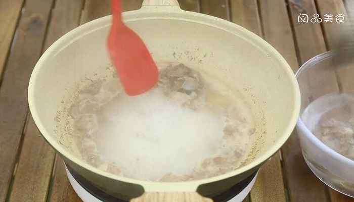 竹荪排骨汤做法步骤：5