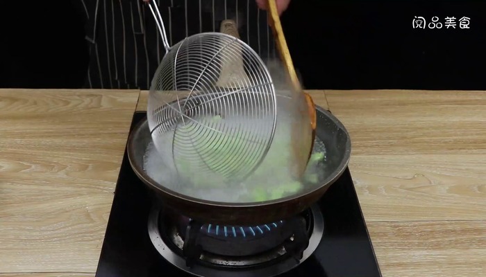 苦瓜炒豆干做法步骤：7