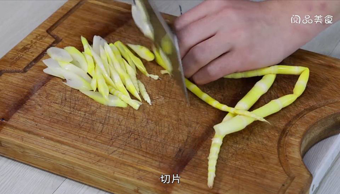凉拌竹笋做法步骤：2
