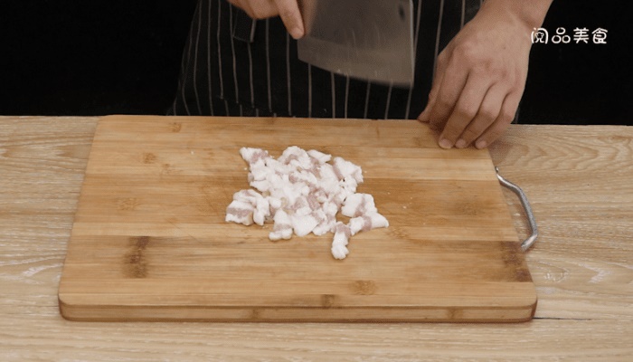 肉末胡萝卜丝做法步骤：1