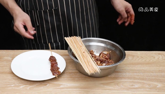 烤羊肉串做法步骤：7