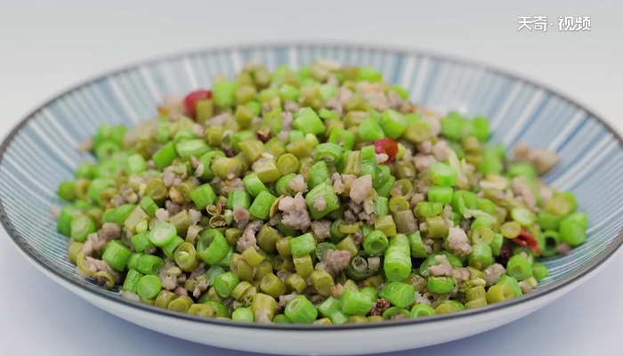 肉末豇豆做法步骤：9