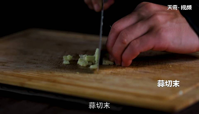 蒜泥肚丝做法步骤：7