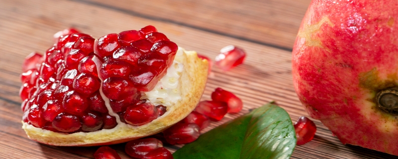 月饼吃完可以吃石榴吗