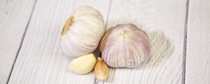 怎么腌制腊八蒜又脆又绿