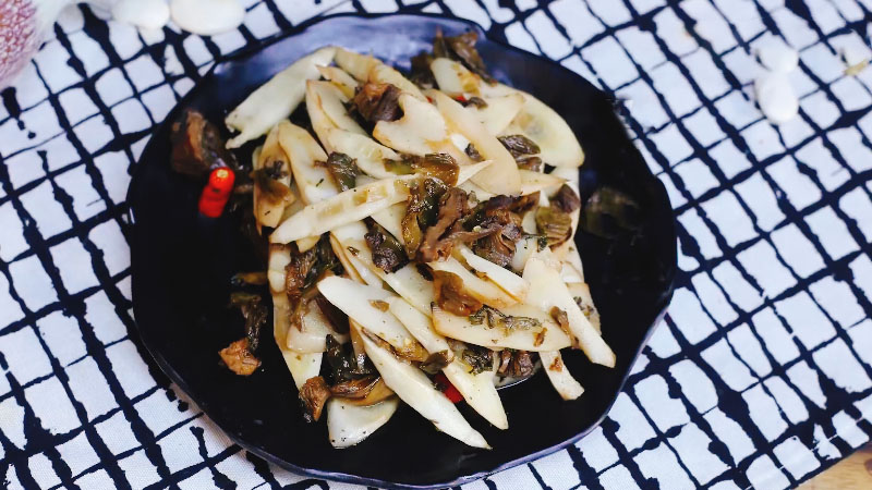 梅干菜炒竹笋做法步骤：8