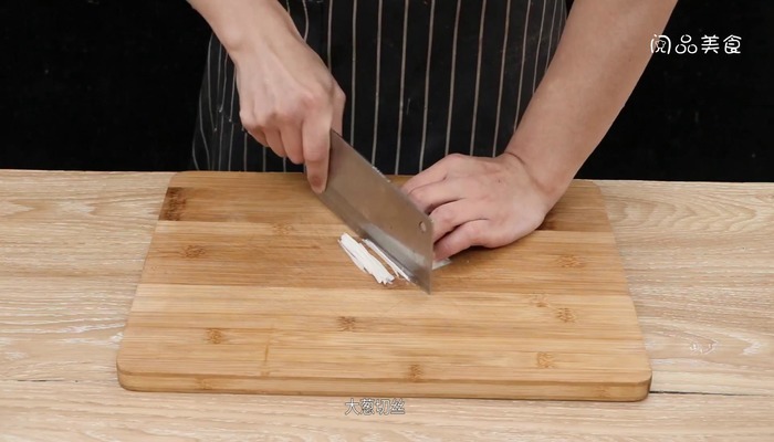 剁椒鲳鱼做法步骤：5