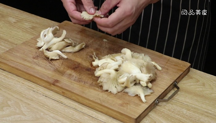 蘑菇炒肉做法步骤：2