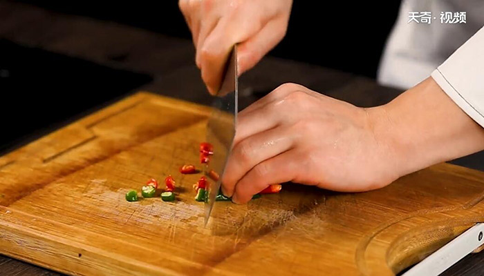 凉拌萝卜皮做法步骤：7