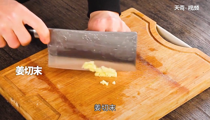 番茄虾仁面做法步骤：4