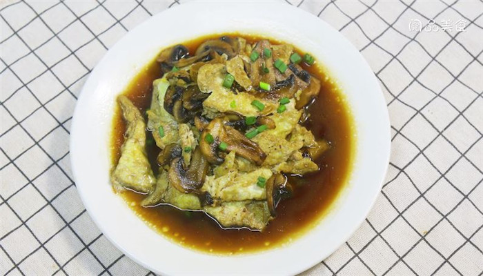 蘑菇烧鸡蛋