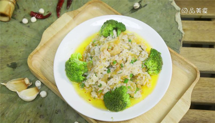 东北泡菜炒饭做法步骤：5