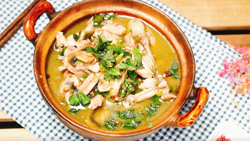 烧椒煮蛙腿做法步骤：10