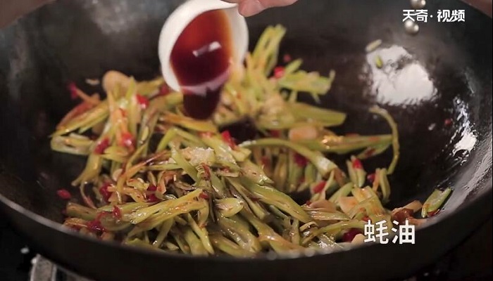 剁椒四季豆做法步骤：8