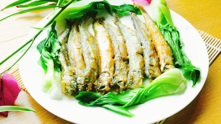 香煎多春鱼做法步骤：10