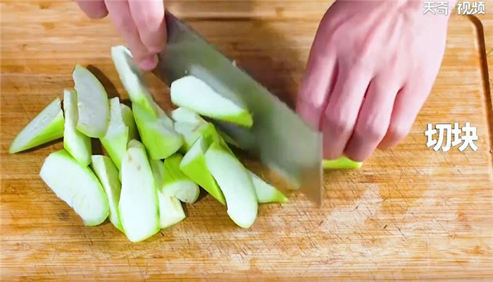 火腿丝瓜做法步骤：3