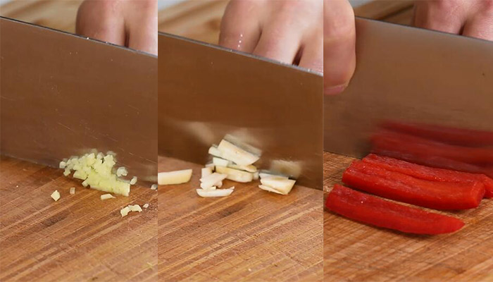 猪血炒豆干做法步骤：9