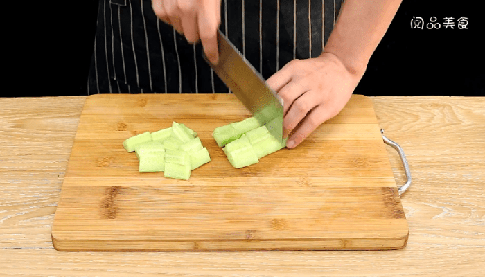 柠檬汁做法步骤：2