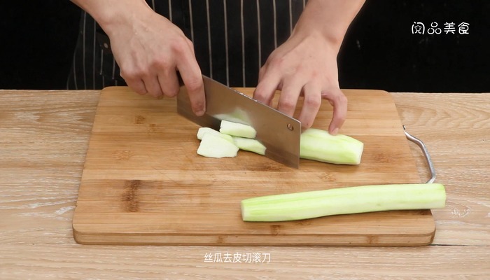 丝瓜炒火腿做法步骤：2